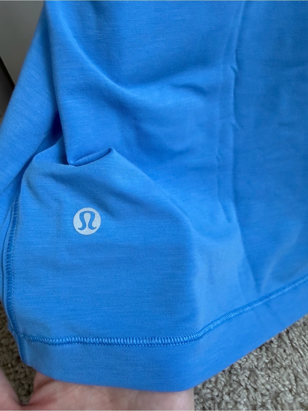 Lululemon Jersey Training Short-Sleeve Shirt *Run Graphic
Pool Party - Picture 8 of 8
